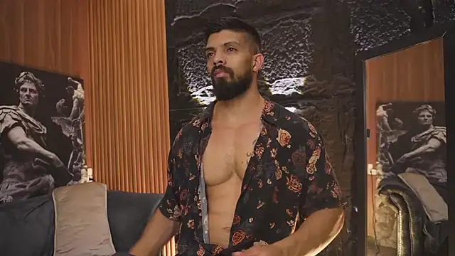 DannSaenz online show from 10, 10, 2025