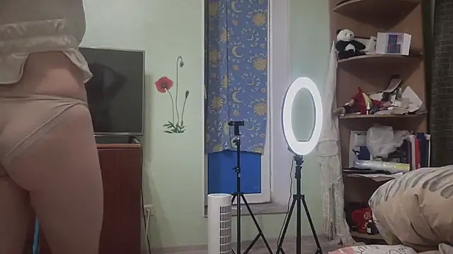 Diamond Tyler online show from 15, 11, 2025