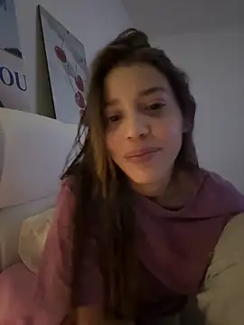 Snapshot of DanielaSaenz0 chatting on 20, 9, 2025 DanielaSaenz0 online show from 20, 9, 2025