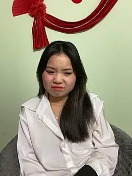 Maeve2k5 online show from 18, 1, 2025