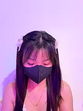 Maeve2k5 online show from 20, 9, 2025