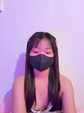 Maeve2k5 online show from 25, 9, 2025