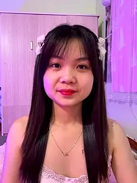 Maeve2k5 online show from 8, 10, 2025