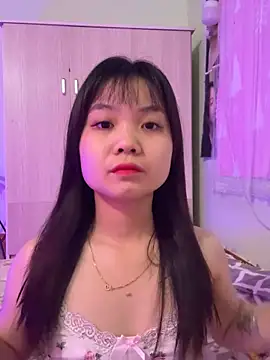 Maeve2k5 online show from 17, 10, 2025