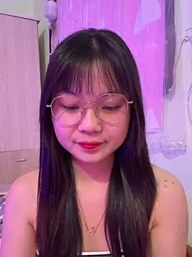 Maeve2k5 online show from 20, 11, 2025