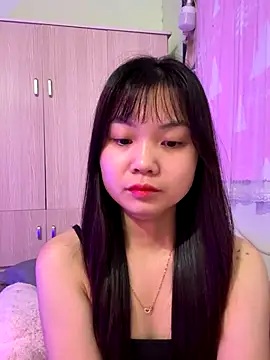 Maeve2k5 online show from 24, 11, 2025