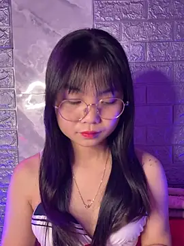 Maeve2k5 online show from 15, 12, 2025