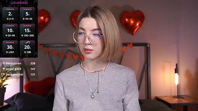 LindaThacker online show from 17, 2, 2025