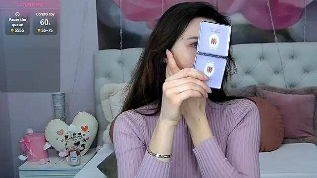 Snapshot of VioletUmi chatting on 27, 2, 2025 VioletUmi online show from 27, 2, 2025