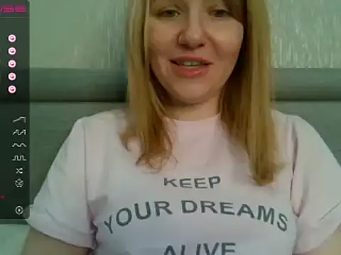 urbadkitty online show from 9, 12, 2024