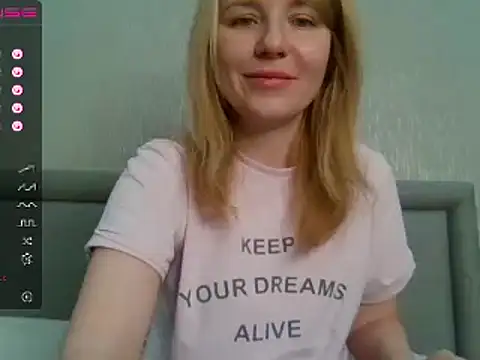 urbadkitty online show from 18, 12, 2024