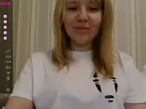 urbadkitty online show from 24, 12, 2024