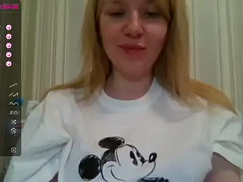 urbadkitty online show from 24, 1, 2025