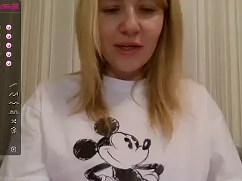 urbadkitty online show from 23, 2, 2025