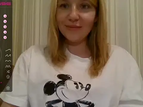 urbadkitty online show from 28, 2, 2025