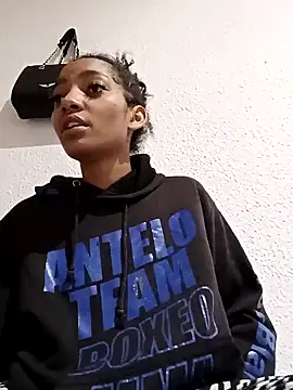 Laanegraofficial  online show from 19, 1, 2025