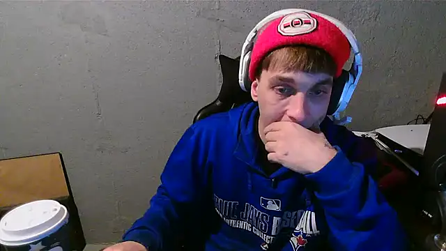 Snapshot of Superoz77 chatting on 7, 12, 2024 Superoz77 online show from 7, 12, 2024