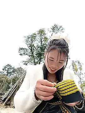 Snapshot of Wet_pussyxx chatting on 3, 12, 2025 Wet pussyxx online show from 3, 12, 2025