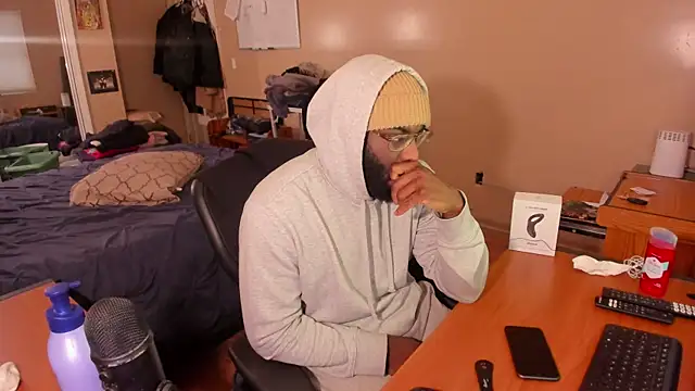 MrChuckDailyXXX online show from 22, 12, 2024