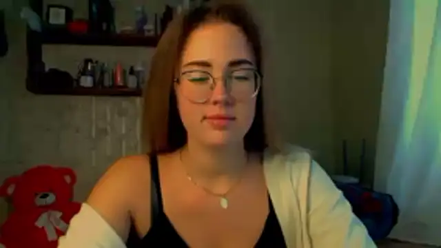 luxie milady online show from 21, 11, 2025