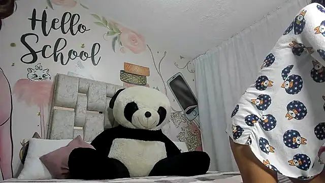 Snapshot of EMMA_SWEETT1 chatting on 18, 1, 2025 EMMA SWEETT1 online show from 18, 1, 2025