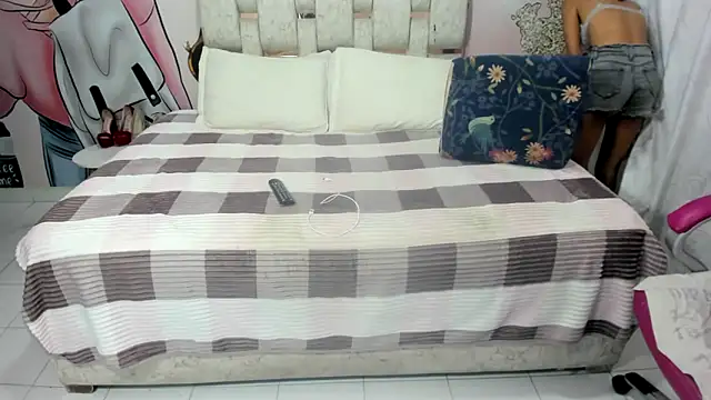 Snapshot of EMMA_SWEETT1 chatting on 15, 3, 2025 EMMA SWEETT1 online show from 15, 3, 2025