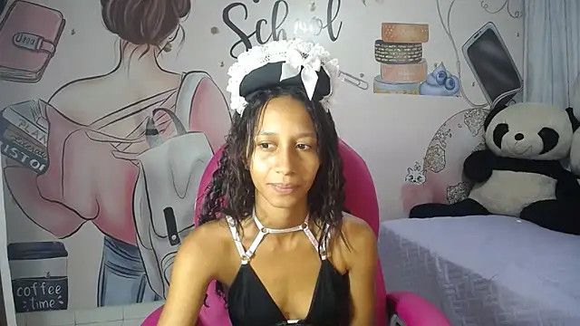 Snapshot of EMMA_SWEETT1 chatting on 27, 9, 2025 EMMA SWEETT1 online show from 27, 9, 2025