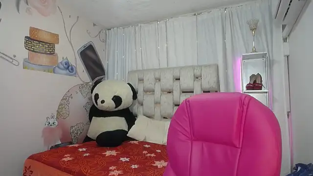 Snapshot of EMMA_SWEETT1 chatting on 30, 11, 2025 EMMA SWEETT1 online show from 30, 11, 2025