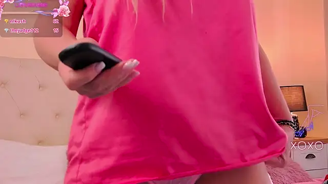 Snapshot of ArianaCroft chatting on 12, 2, 2025 ArianaCroft online show from 12, 2, 2025