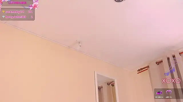 Snapshot of ArianaCroft chatting on 11, 3, 2025 ArianaCroft online show from 11, 3, 2025