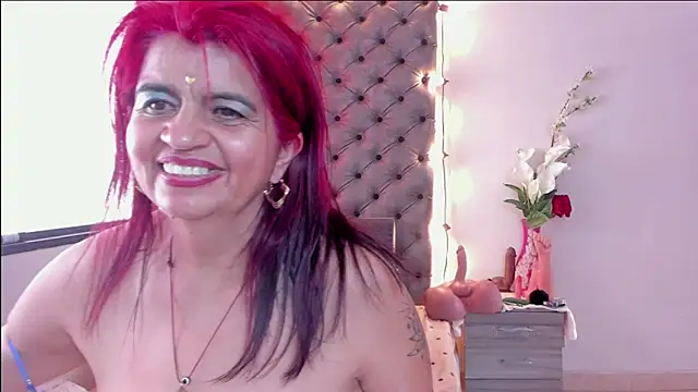 Snapshot of RoxetteMature chatting on 25, 1, 2025 RoxetteMature online show from 25, 1, 2025