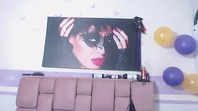 Snapshot of RoxetteMature chatting on 11, 10, 2025 RoxetteMature online show from 11, 10, 2025