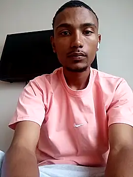 Snapshot of slimmydaddy69 chatting on 13, 4, 2026 slimmydaddy69 online show from 13, 4, 2026