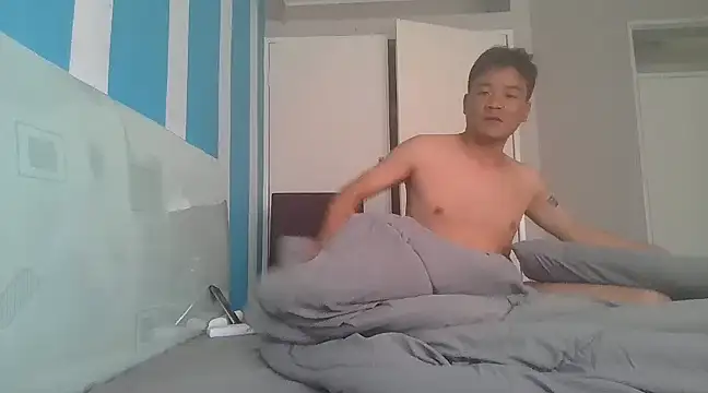 kisstoyousoon2024 online show from 4, 12, 2024