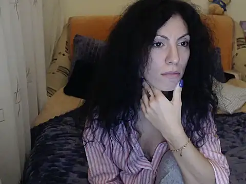 Snapshot of Emmatoo chatting on 25, 11, 2025 Emmatoo online show from 25, 11, 2025