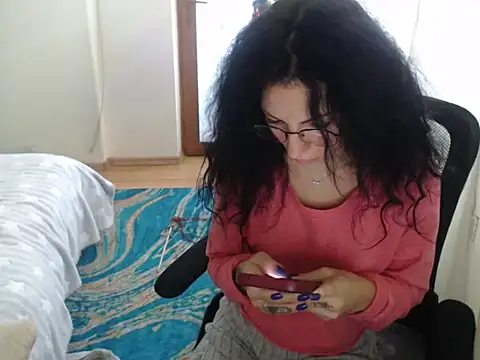 Snapshot of Emmatoo chatting on 17, 12, 2025 Emmatoo online show from 17, 12, 2025