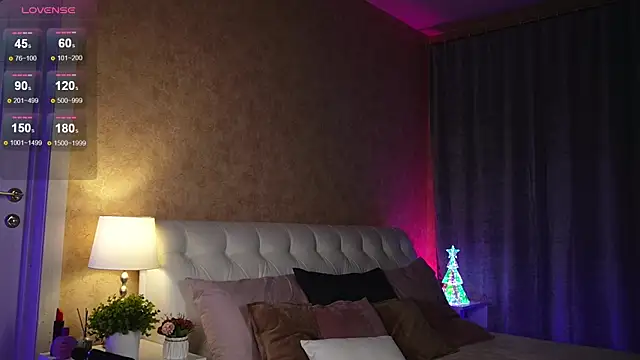 Amely Young online show from 21, 12, 2024