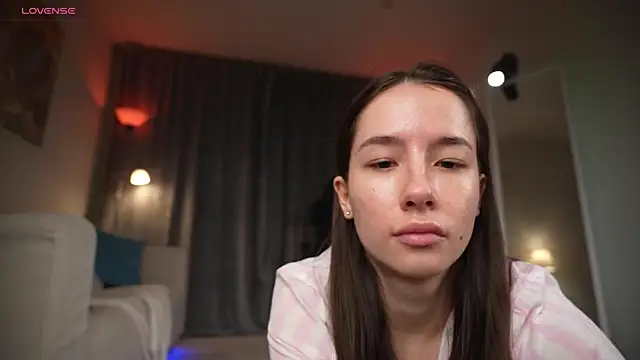 Amely Young online show from 9, 10, 2025