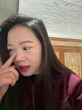 Snapshot of Hellen_111 chatting on 5, 11, 2025 Hellen 111 online show from 5, 11, 2025