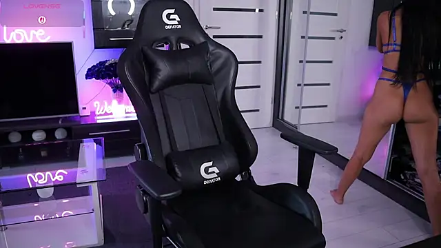 Snapshot of Beauty_Anne chatting on 18, 9, 2025 Beauty Anne online show from 18, 9, 2025