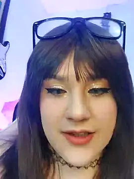 Snapshot of ItsNaiixa chatting on 2, 2, 2025 ItsNaiixa online show from 2, 2, 2025