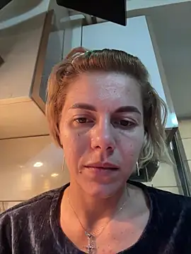 Snapshot of tanyagrey chatting on 14, 11, 2025 tanyagrey online show from 14, 11, 2025