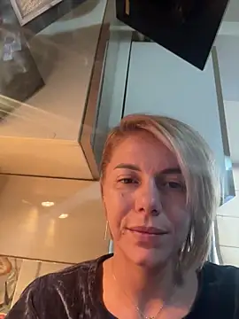 Snapshot of tanyagrey chatting on 19, 12, 2025 tanyagrey online show from 19, 12, 2025