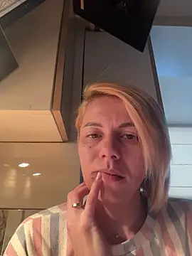 Snapshot of tanyagrey chatting on 15, 1, 2026 tanyagrey online show from 15, 1, 2026