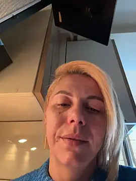 Snapshot of tanyagrey chatting on 2, 2, 2026 tanyagrey online show from 2, 2, 2026