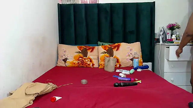 Snapshot of GaggingQueenxx chatting on 3, 12, 2025 GaggingQueenxx online show from 3, 12, 2025