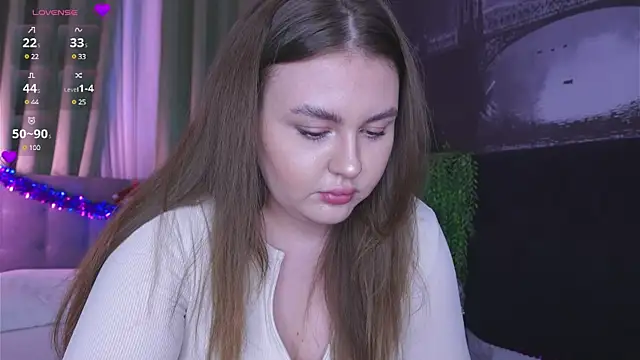 Mia  Peach online show from 24, 12, 2024