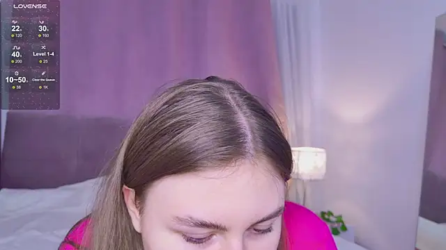 Mia  Peach online show from 1, 3, 2025