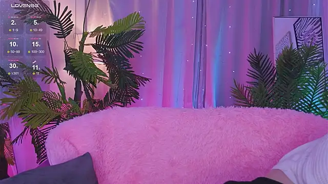 Mia  Peach online show from 9, 3, 2025