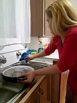 Snapshot of lamorbosa37 chatting on 5, 12, 2024 lamorbosa37 online show from 5, 12, 2024